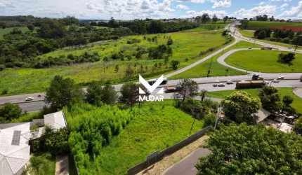 Terreno de frente Rodovia Presidente Kennedy