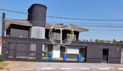 Casa de luxo no Parque dos Príncipes: 4 suítes, 2 salas, 8 banheiros, 9 vagas, 1.500m² - Venda ou Locação em SP.