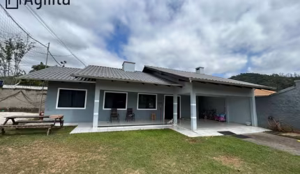 Casa  a venda em Rodeio/sc