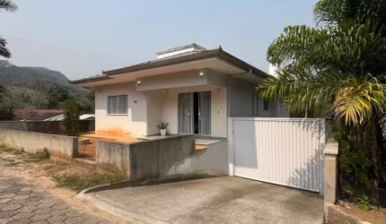 Casa Alto Padrão em Rodeio/sc