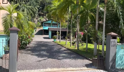 Sítio Urbano á Venda em Rodeio/SC