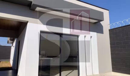 Casa para Venda em Uberlândia, Loteamento Portal do Vale II, 3 dormitórios, 1 suíte, 2 banheiros, 3 vagas