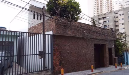 Casa à Venda em Freguesia do Ó, São Paulo - SP