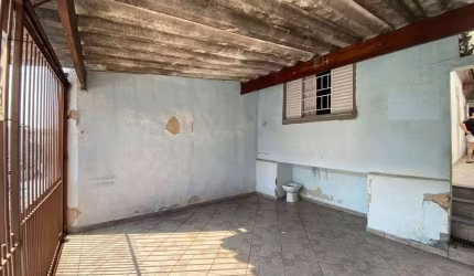 Casa à Venda em Bairro do Limão, São Paulo - SP