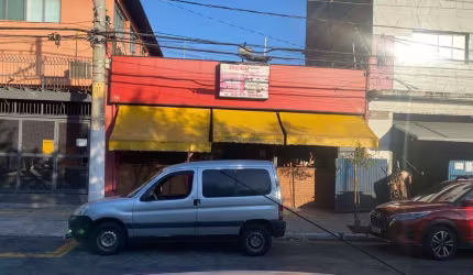 Ponto comercial à venda no Jd. Brasil 240m², 2 banheiros