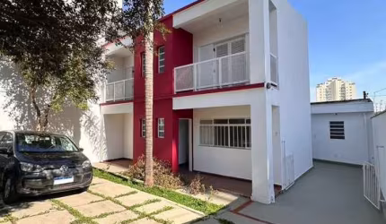 Sobrado com 3 Quartos para alugar, 280 m² - Santa Teresinha
