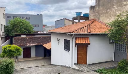 Aconchegante Casa com 1 Dorm, Salas de Jantar e Estar, Churrasq. e Suíte Externa