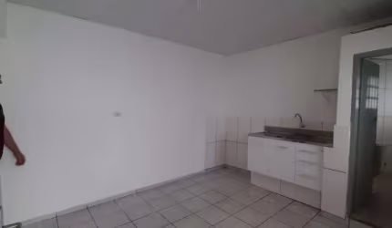 Casa para Alugar em Vila Palmeiras, São Paulo - SP