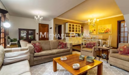 Sobrado com 4 quartos