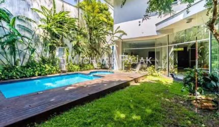 Casa com 4 quartos