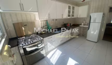 Michael Pajak (11) 99996-4550
