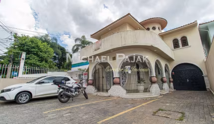 Casa tipo para venda com 6 quartos, sendo 2 suítes