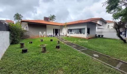 Casa tipo para venda com 5 quartos, sendo 3 suítes