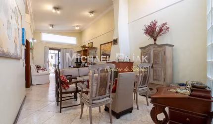 Casa tipo para venda com 2 quartos, sendo 2 suítes - Michael Pajak (11) 99996-4550