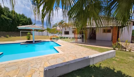 LINDA CASA TERREA EM CONDOMÍNIO DE ALTO PADRÃO!