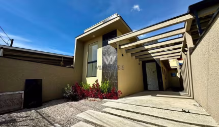 Casa com 03 quartos com suíte na Colônia Rio Grande