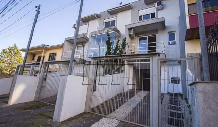 Casa em condomínio fechado com 2 quartos à venda na Rua Nedem Adelar Chedid, 10, Nossa Senhora da Saúde, Caxias do Sul por R$ 489.000