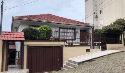 Casa com 3 quartos à venda na Rua Carlos Weber, 239, Rio Branco, Caxias do Sul por R$ 1.200.000
