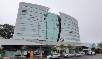 Sala comercial à venda na Rua Guerino Sanvitto, 704, Medianeira, Caxias do Sul por R$ 320.000