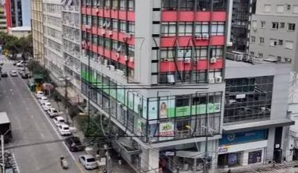 Sala comercial à venda na Avenida Júlio de Castilhos, 2069, Centro, Caxias do Sul por R$ 300.000