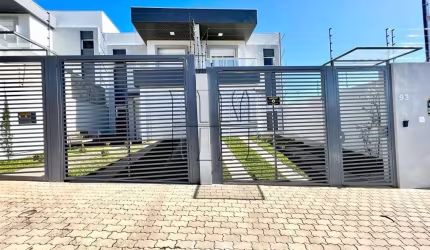 Casa em condomínio fechado com 3 quartos à venda na Rua Lindomar Mattos, 93, Monte Bérico, Caxias do Sul por R$ 999.000