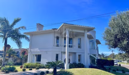 Casa em condomínio fechado com 4 quartos à venda na Avenida Rudá, 161, Zona Nova, Capão da Canoa por R$ 3.900.000