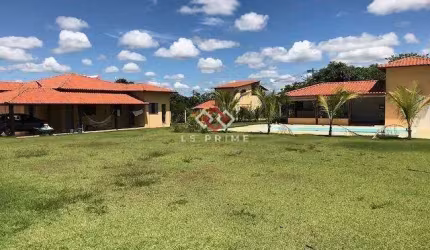 Casa em condomínio fechado com 4 quartos à venda na Carlos Drumond de Andrade, 500, Condomínio Morada do Lago, Jaboticatubas por R$ 850.000