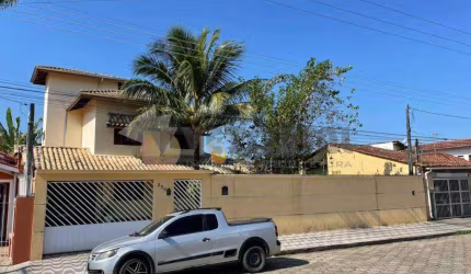 Casa com 4 dormitórios à venda, 190 m² por R$ 1.350.000,00 - Centro - Caraguatatuba/SP