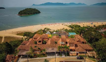 Casa Cinematográfica à venda, 1400 m²   - Cocanha - Caraguatatuba/SP
