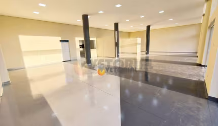 Salão para alugar, 200 m² por R$ 8.290/mês - Indaiá - Caraguatatuba/SP
