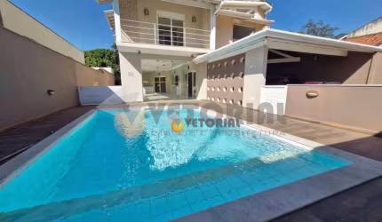 Sobrado com 3 dormitórios à venda, 279 m² por R$ 1.800.000,00 - São Francisco da Praia - São Sebastião/SP
