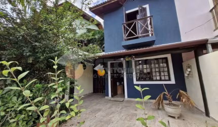 Sobrado com 2 dormitórios à venda, 83 m² por R$ 850.000 - S F Praia - São Sebastião/SP