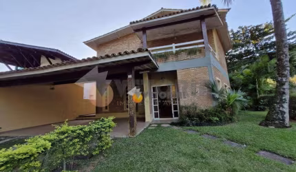 Sobrado com 4 dormitórios à venda, 376 m² por R$ 2.700.000 - Toque Toque Pequeno - São Sebastião/SP