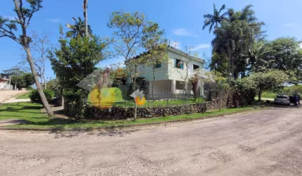 Casa com 2 dormitórios à venda, 113 m² por R$ 650.000,00 - Massaguaçu - Caraguatatuba/SP