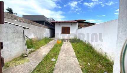 Casa com 2 dormitórios à venda, 68 m² por R$ 330.000 - Jardim Capricórnio - Caraguatatuba/SP
