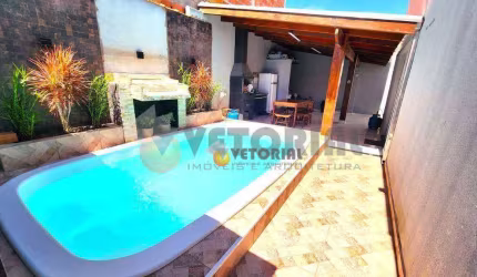 Casa 3 Dormitórios com Piscina, Golfinho Caraguatatuba SP