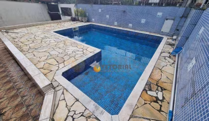 Casa com 3 dormitórios à venda, 221 m² por R$ 760.000,00 - Indaiá - Caraguatatuba/SP