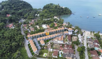Sobrado com 3 dormitórios à venda, 95 m² por R$ 1.280.000,00 - Cigarras - São Sebastião/SP