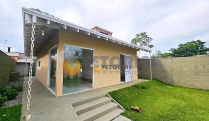Casa com 2 dormitórios à venda, 63 m² por R$ 490.000,00 - Balneário dos Golfinhos - Caraguatatuba/SP