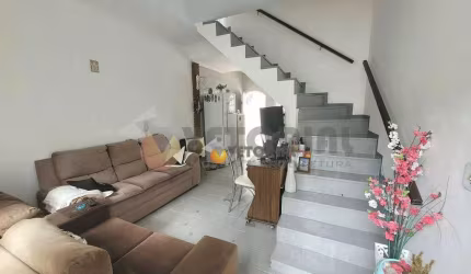 Sobrado com 2 dormitórios à venda, 69 m² por R$ 480.000 - Prainha - Caraguatatuba/SP