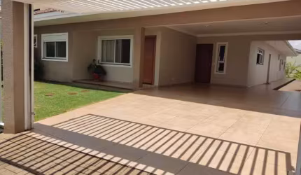 Casas | Casas/Sobrados, Tropical em Cascavel/PR
