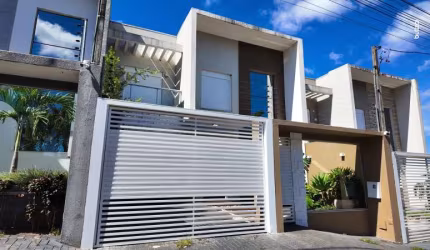 Casas/Sobrados | Sobrados, Porto Seguro em Cascavel/PR