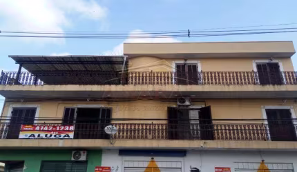 Casa com 3 quartos para alugar na Rua Alfredo Rodrigues de Faria, Centro, Suzano, 150 m2 por R$ 2.500