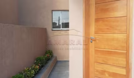 Casa com 3 quartos à venda na Rua Venezuela, Jardim São José, Suzano, 63 m2 por R$ 266.000