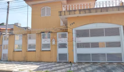 Casa com 3 quartos à venda na Rua Camilo Scurço, Vila Figueira, Suzano, 230 m2 por R$ 640.000