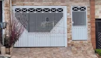 Casa com 3 quartos à venda na Rua São Marcos, Vila Fátima, Suzano, 180 m2 por R$ 320.000