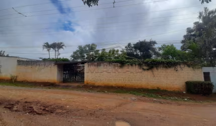 Chácara / sítio com 3 quartos à venda na Rua Independência, Parque Alvorada, Suzano, 216 m2 por R$ 480.000