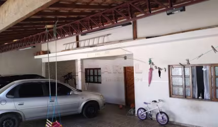 Casa com 3 quartos à venda na Rua Carlos Rissoni, Jardim São Francisco, Mogi das Cruzes, 219 m2 por R$ 500.000