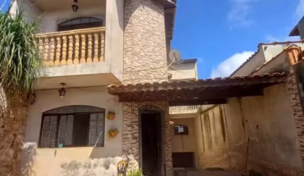 Casa com 3 quartos à venda na Rua João Feliciano da Silva, Jardim do Bosque, Suzano, 210 m2 por R$ 800.000