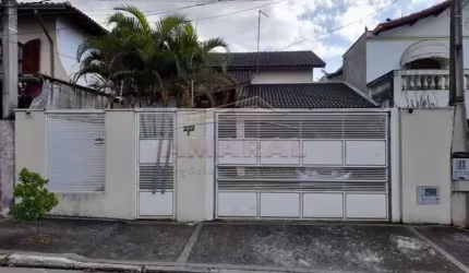 Casa com 3 quartos à venda na Avenida Ângelo Bianconi, Jardim Realce, Suzano, 179 m2 por R$ 900.000